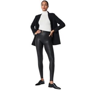 SPANX black faux leather leggings medium petite